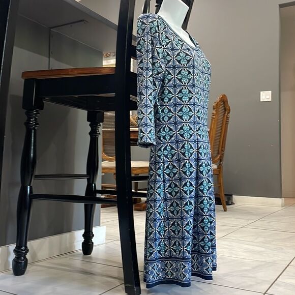 New! Jersey knit blue print A-line 3/4 sleeve pull over midi dress - Picture 7 of 16